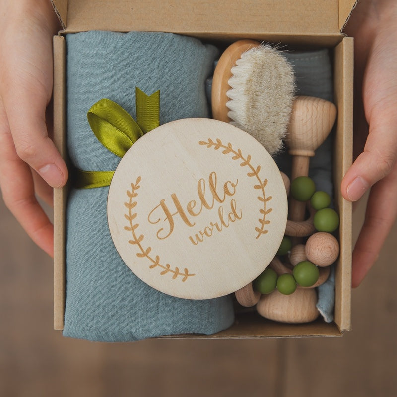 Hello - Geschenkset für Neugeborene